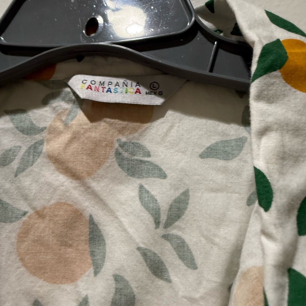 Women’s ModCloth/ Compania Fantastica Orange Fruit Print Button Down Shirt, L - Picture 4 of 6
